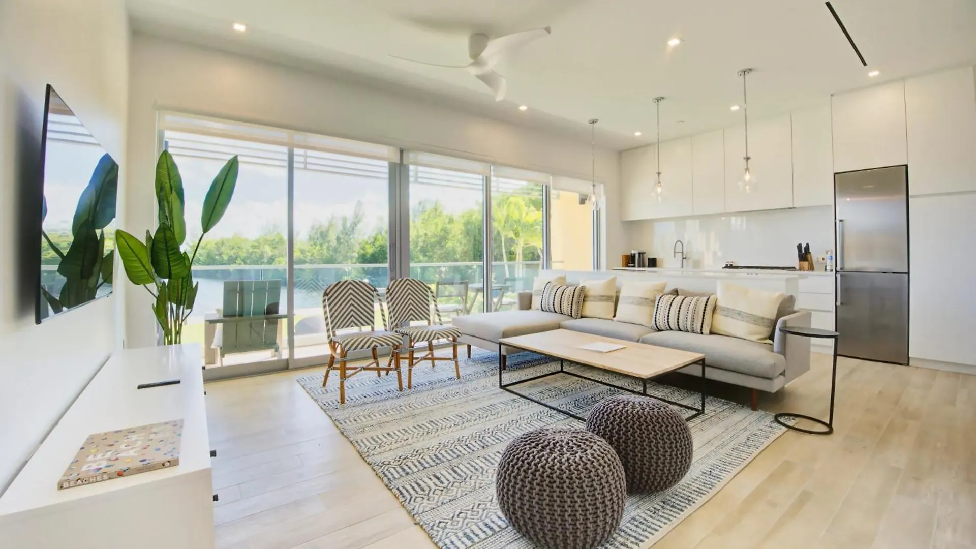 Resort One Canal Point George Town Cayman Adaları