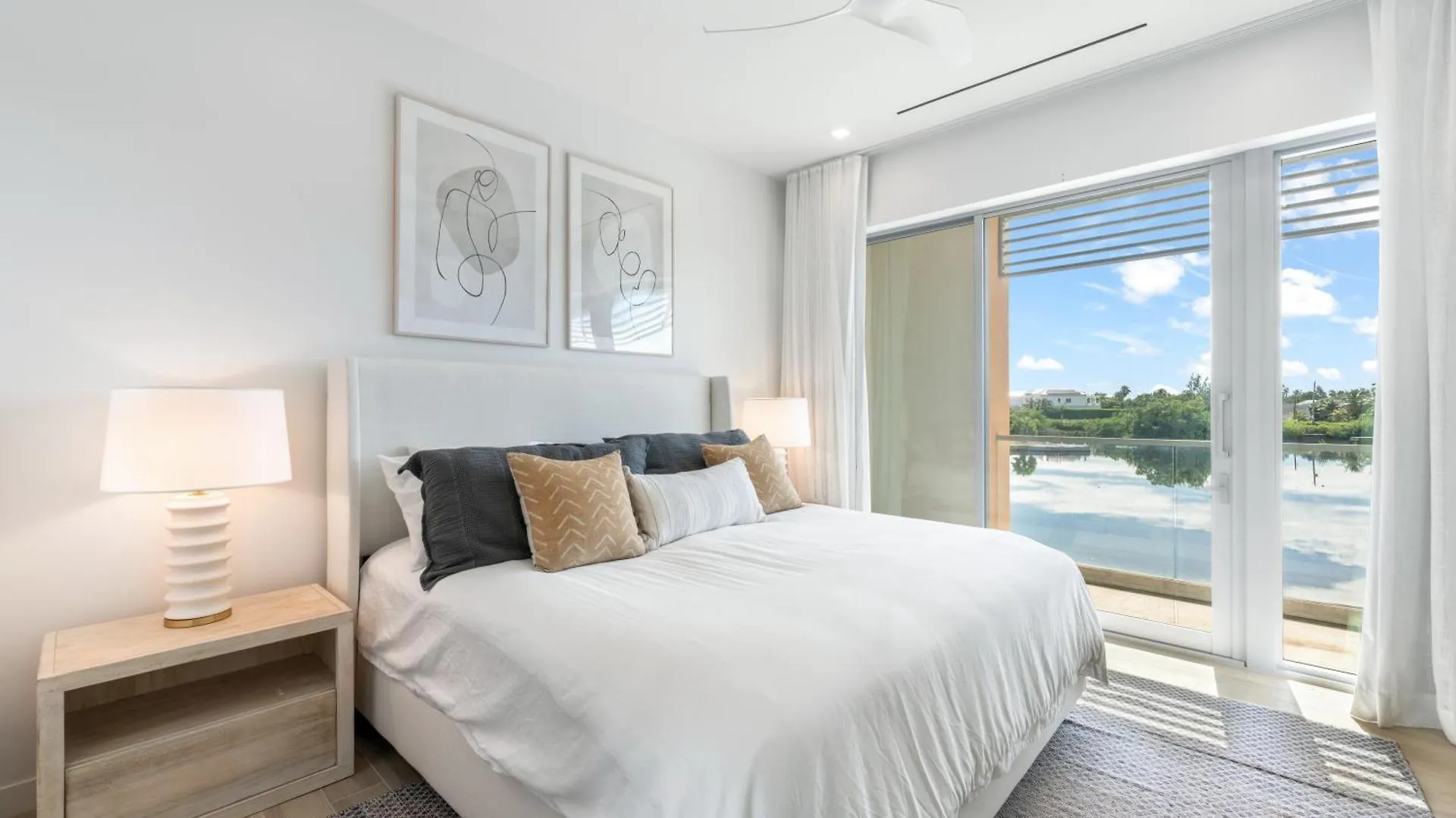 Resort One Canal Point George Town
