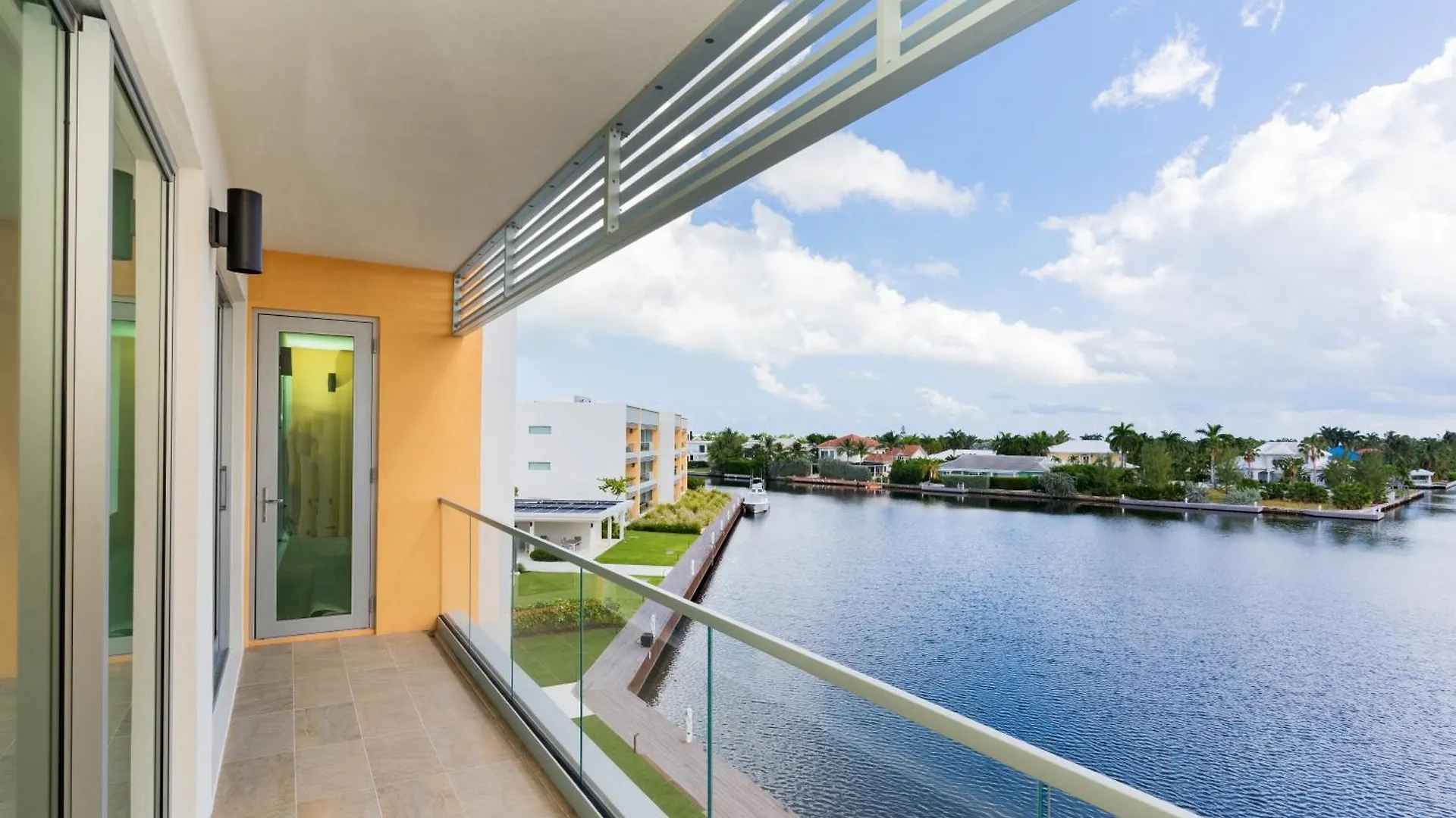 Resort One Canal Point George Town